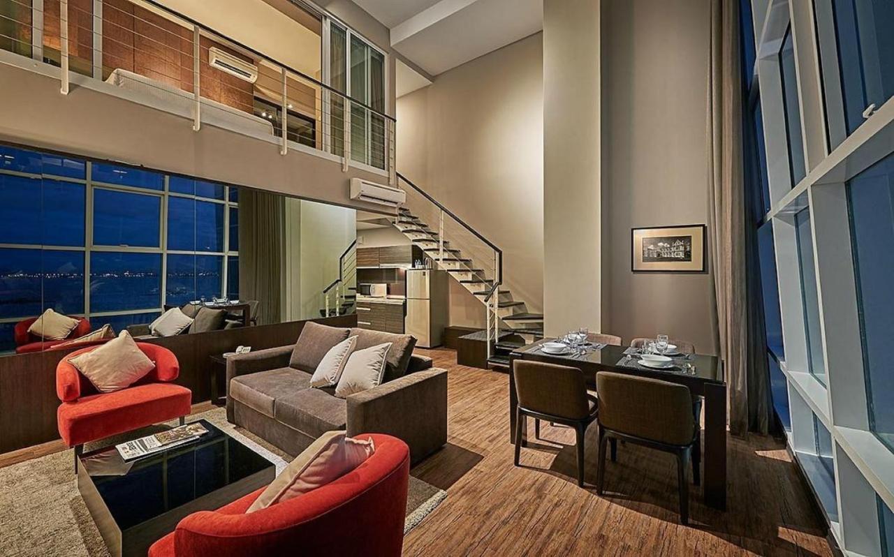 Maritime Luxury Suites George Town Exterior foto